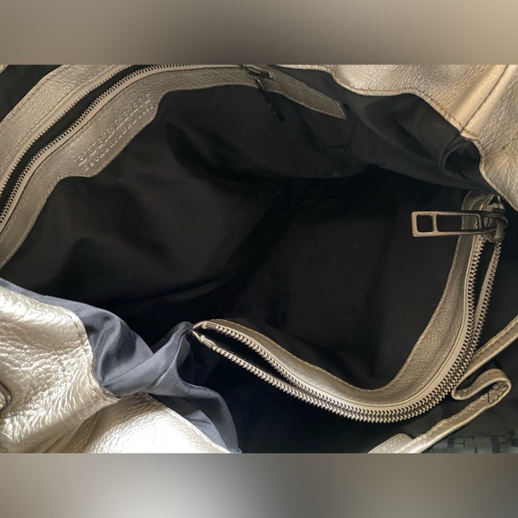 BURBERRY metallic bag - Picture 5 of 8